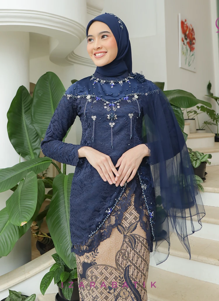 ATASAN KEBAYA ZENIA