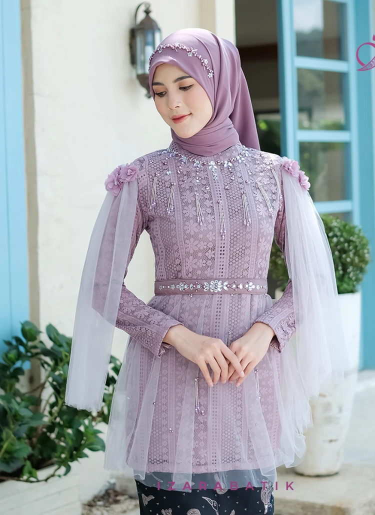 ATASAN KEBAYA TARO