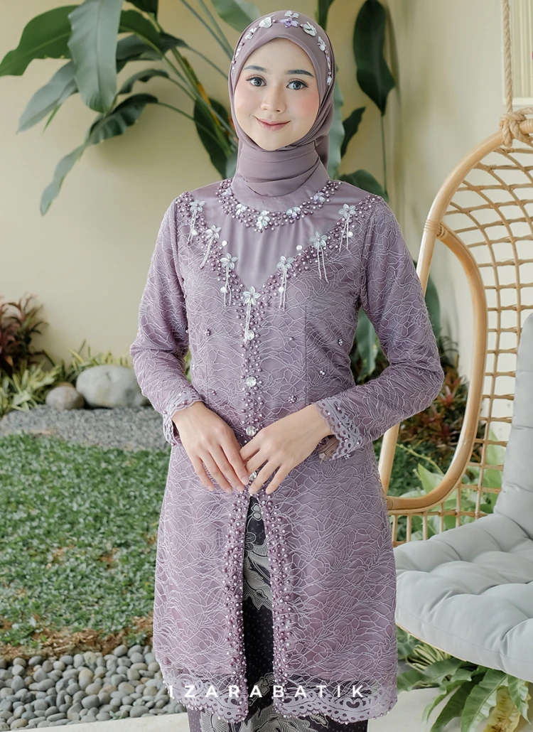 ATASAN KEBAYA