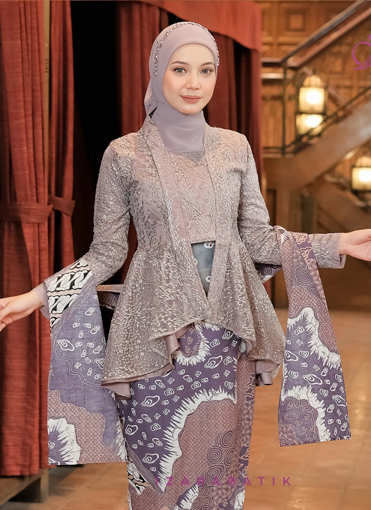 ATASAN KEBAYA