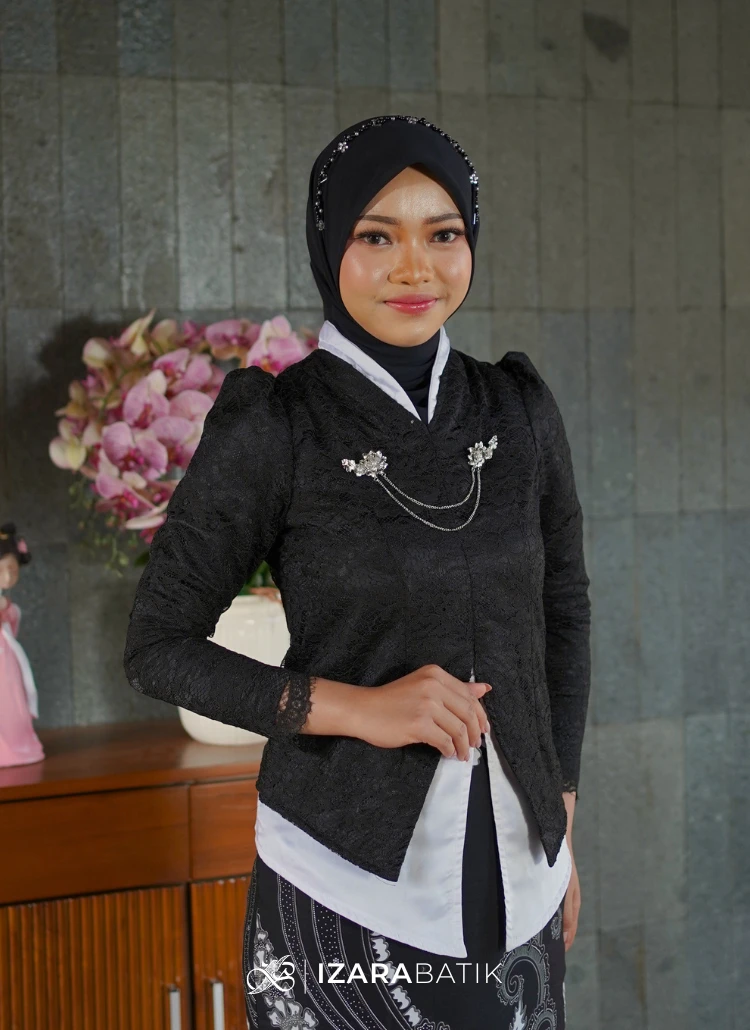 Atasan Kebaya Hitam